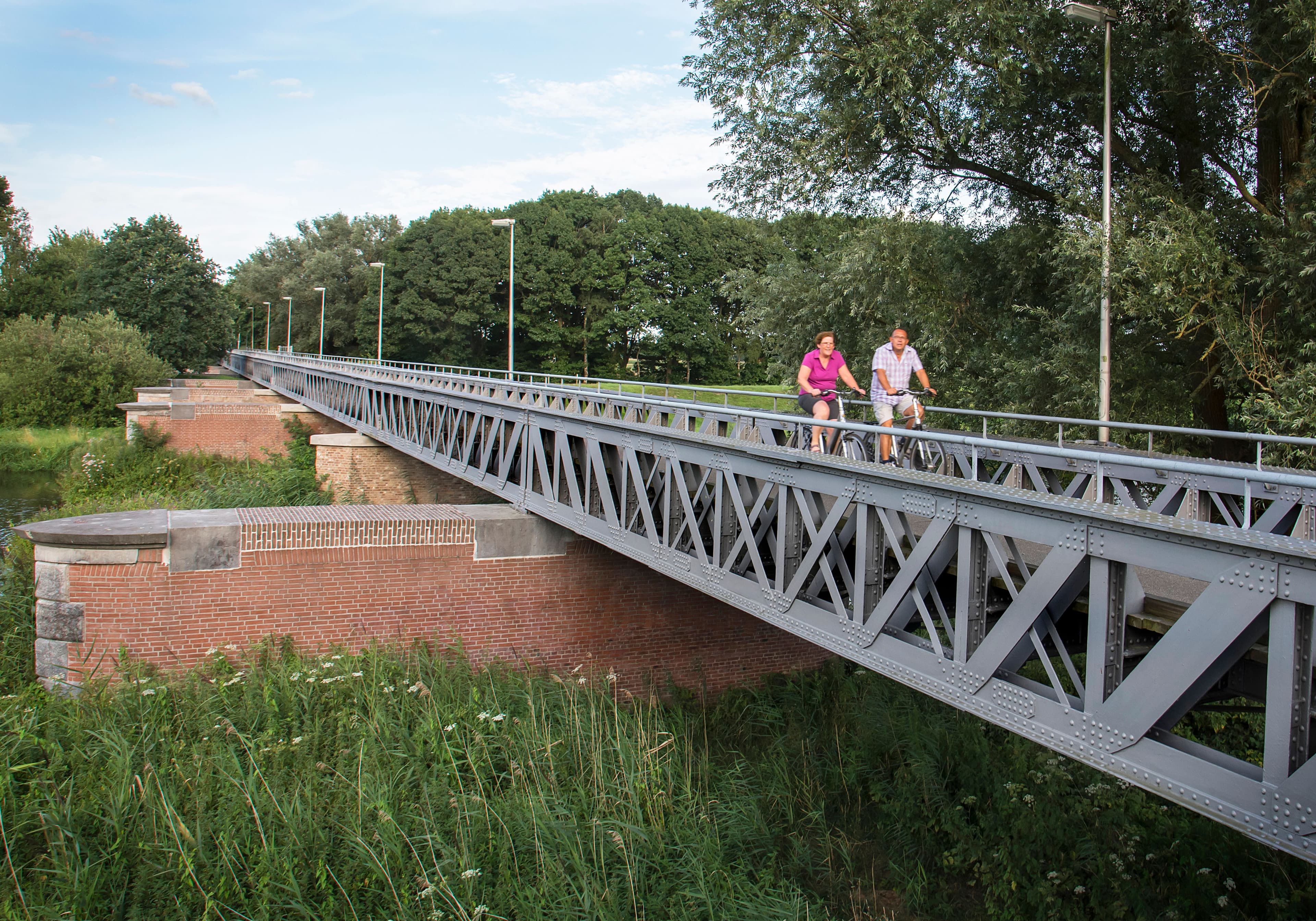 Over de langstraatspoorlijn