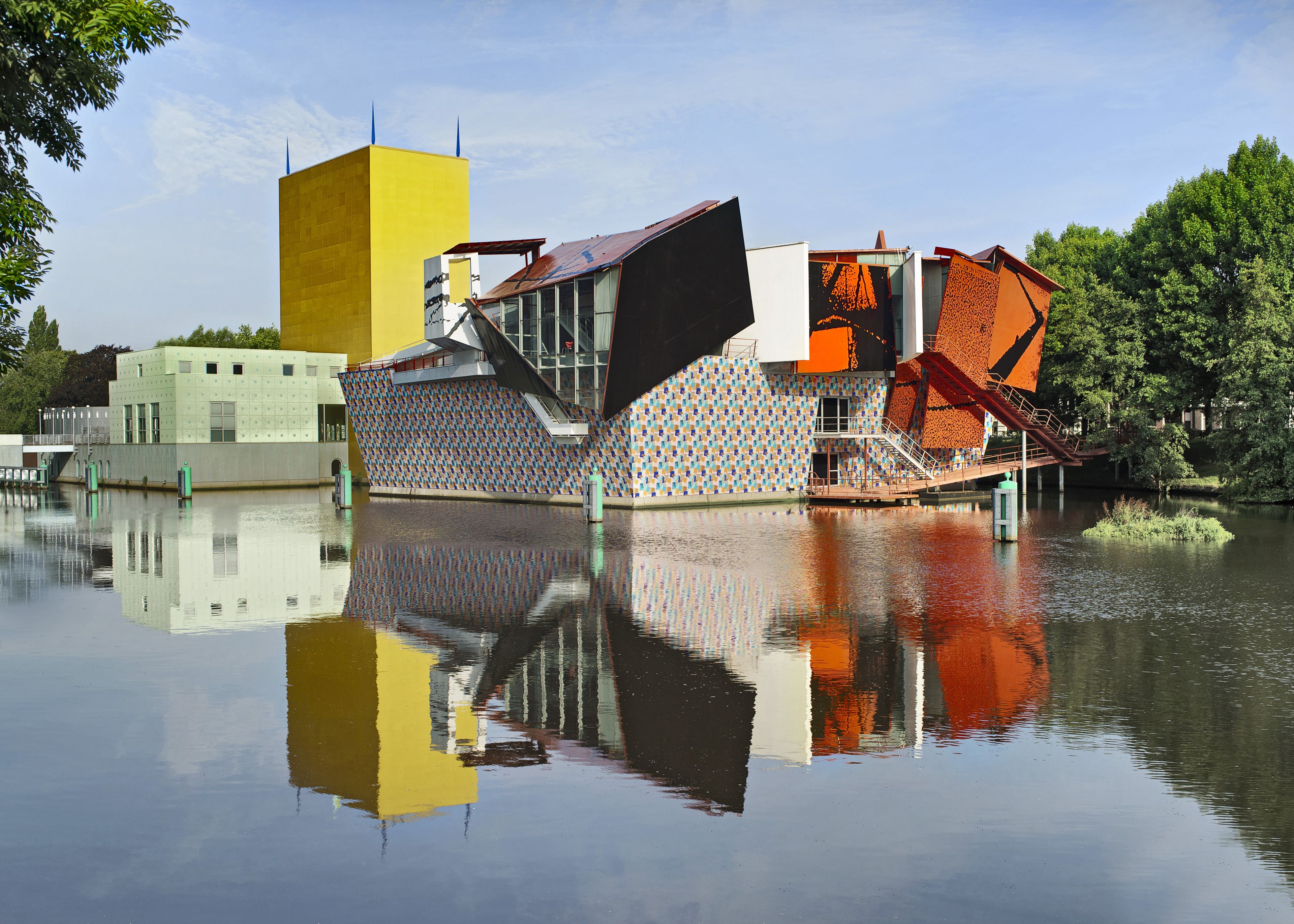 Groninger Museum (foto: E. en P. Hesmerg)