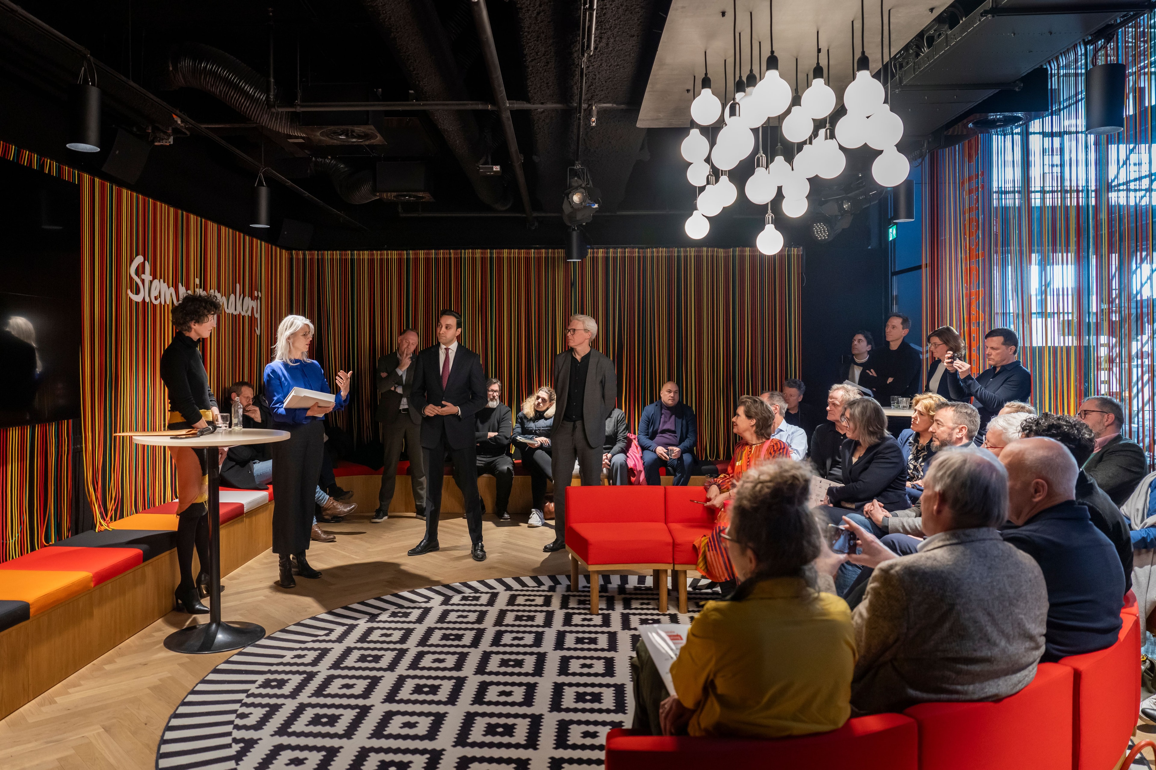 IMpactnetwerk Bouwcultuur overhandigt pact aan Minister Keijzer