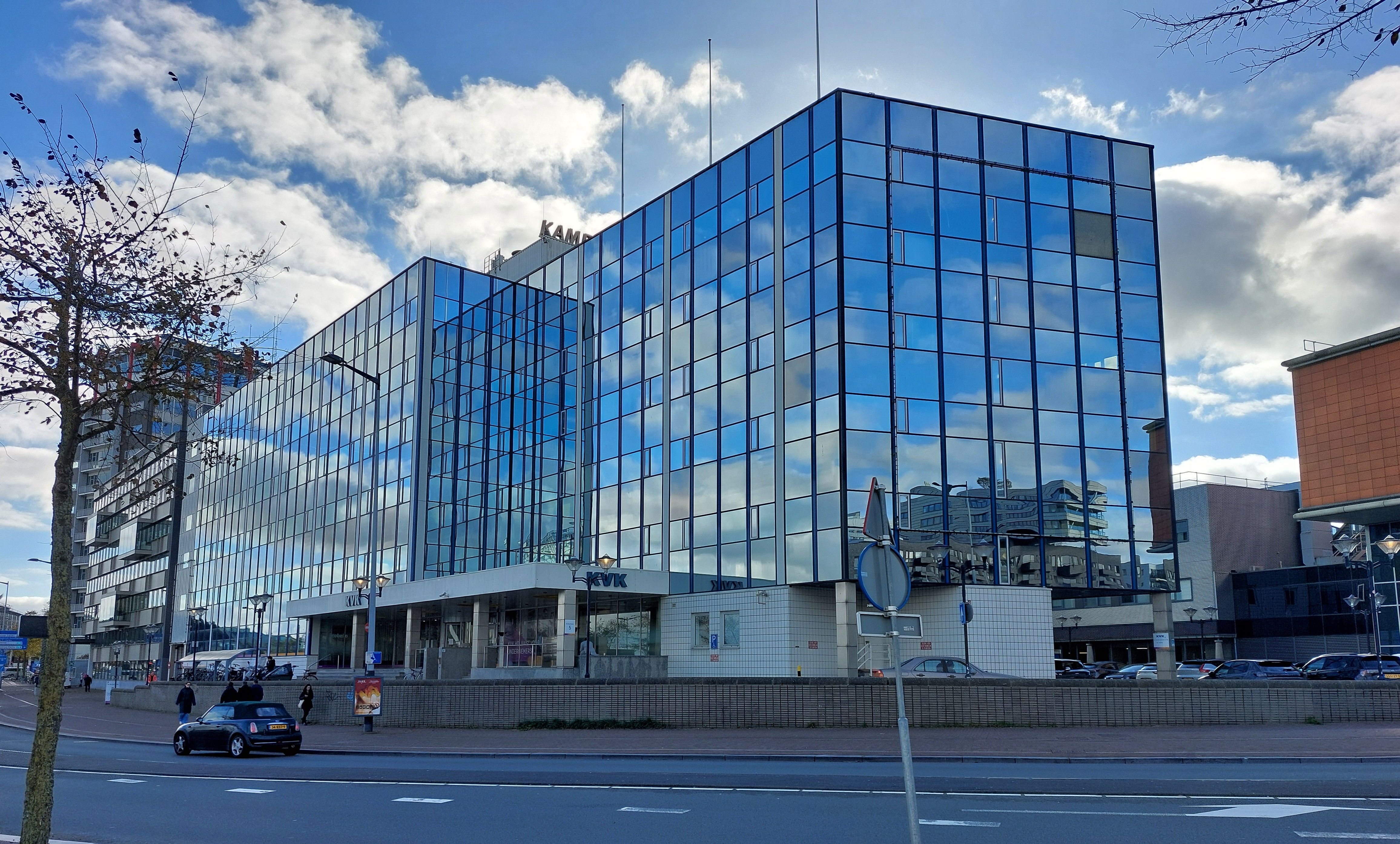 Het huidige KVK-gebouw in Amsterdam