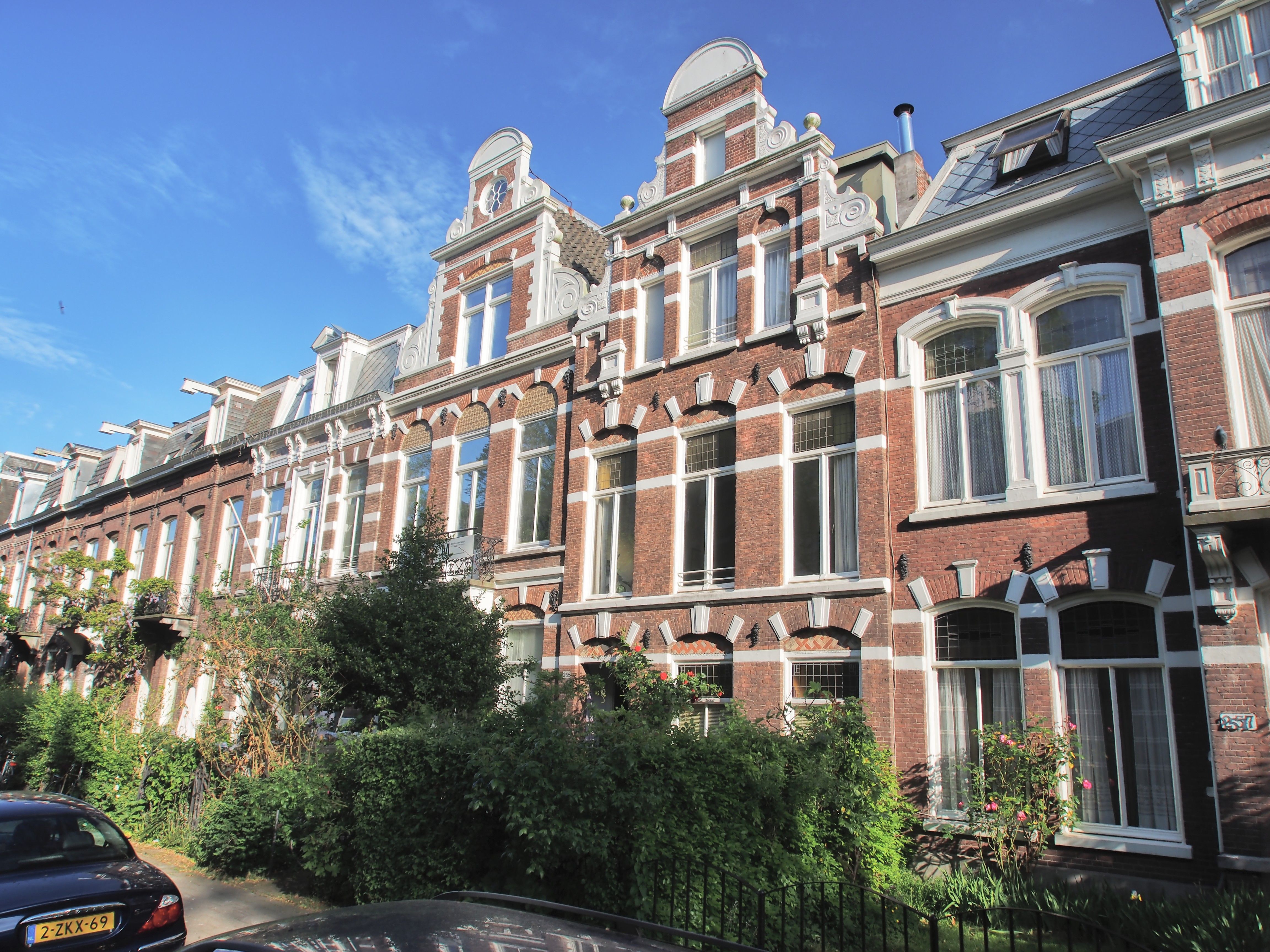 Tweede Oosterparkstraat (Alf van Beem, Wikimedia Commons)