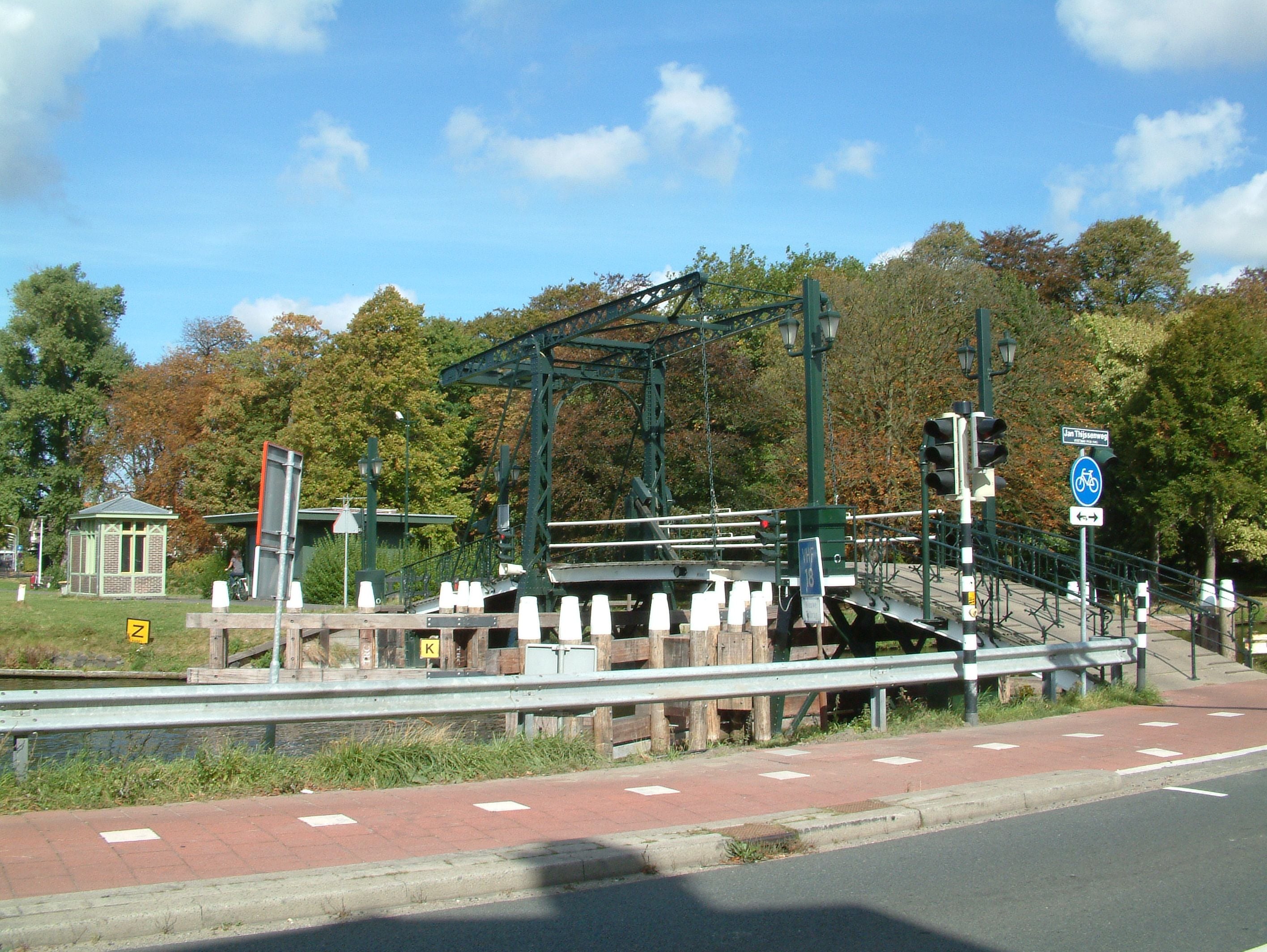 Nieuwe Tolbrug in Voorburg (Wikimedia commons)