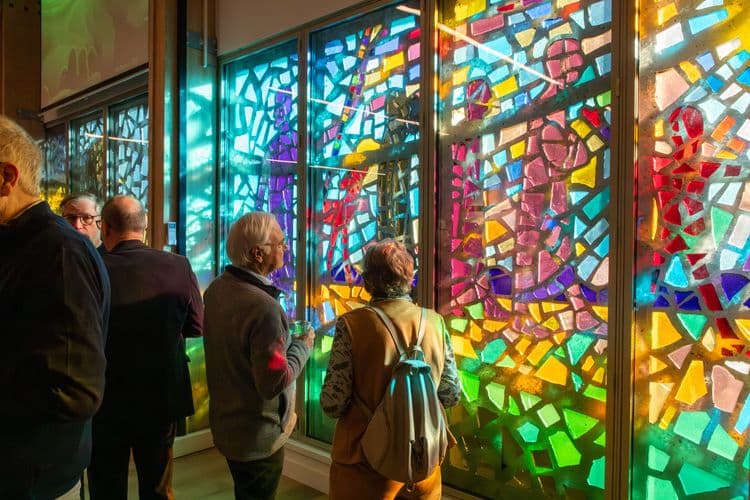 Glas-in-beton herplaats in Ommoord (Henk Snaterse)